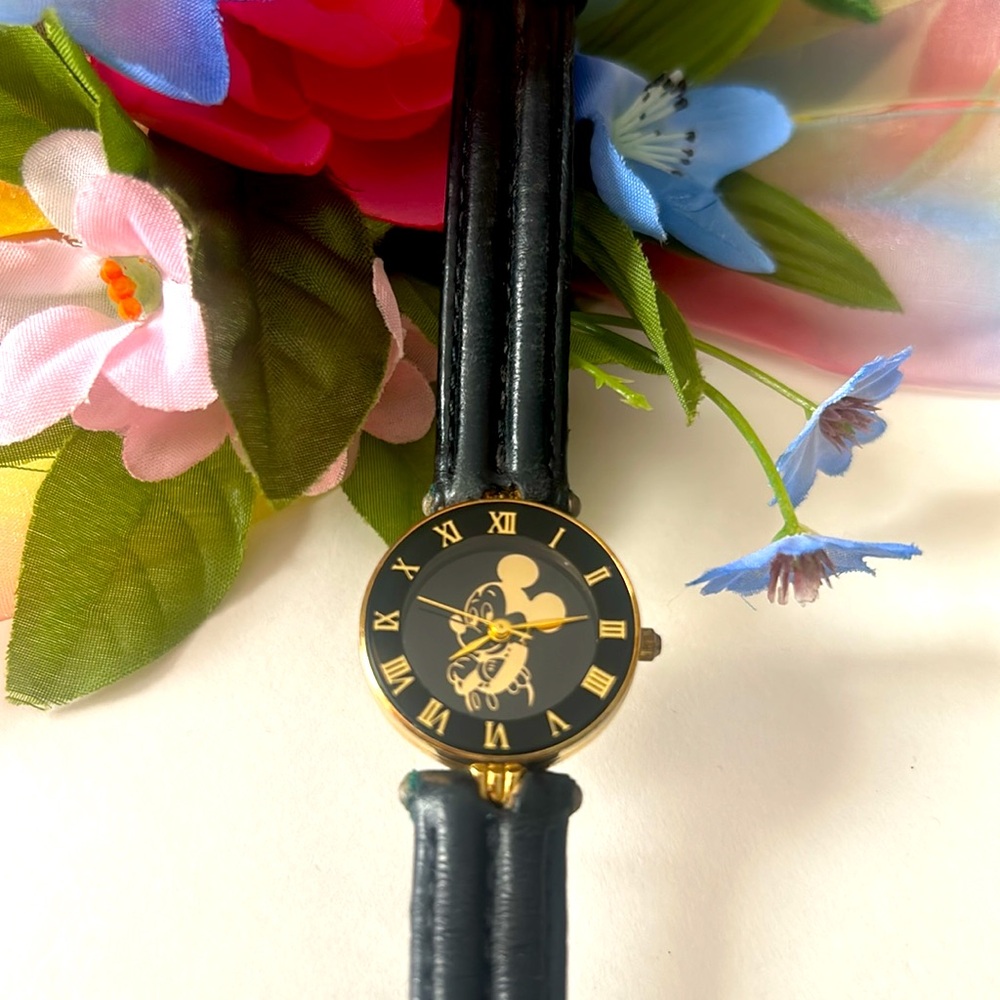 Rare 1990s Mickey Mouse Watch Disney Time Works